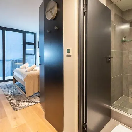 Brand New, Modern Studio Apartment In Loop Street Kaapstad Buitenkant foto